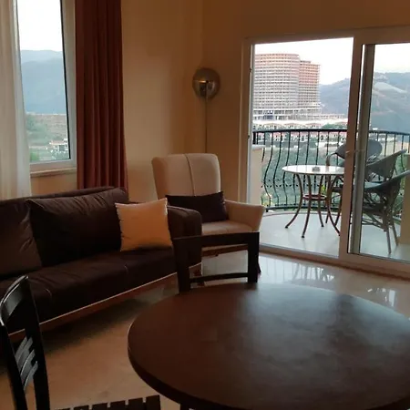 Goldcity 2 Bedroom Apartmanhotel *